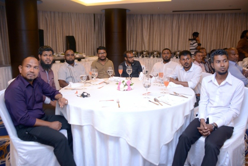 އޭޕްރީލް 2، 2017: މޯލްޑިވްސް ހައްޖު ކޯޕަރޭޝަންގެ ކާމިޔާބު 3 އަހަރު ފާހަގަކުރުމަށް ޖެން ހޮޓެލްގައި ބޭއްވި ހަފްލާގެ ތެރެއިން -- ސަން ފޮޓޯ/ ފަޔާޒު މޫސާ