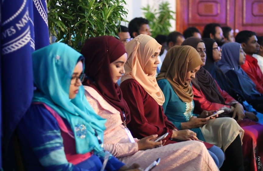 16 އޭޕްރީލް 2017: ގައުމީ ޔުނިވާސިޓީގެ ދަސްވެނިވުމުގެ ރަސްމިއްޔާތުގެ ތެރެއިން --- ސަން ފޮޓޯ/ އިހްތިޝާމް މުހައްމަދު