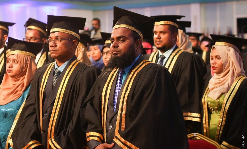 16 އޭޕްރީލް 2017: ގައުމީ ޔުނިވާސިޓީގެ ދަސްވެނިވުމުގެ ރަސްމިއްޔާތުގެ ތެރެއިން --- ސަން ފޮޓޯ/ އިހްތިޝާމް މުހައްމަދު
