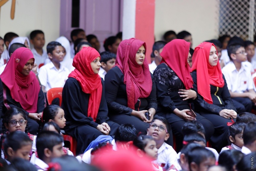 އޭޕްރީލް 20، 2017: މަޖީދިއްޔާ ސްކޫލަށް 90 އަހަރު ފާހަގަކުރުމަށް އެ ސްކޫލްގައި ބޭއްވި ހާއްސަ އެސެމްބްލީ -- ސަން ފޮޓޯ/ ފަޔާޒު މޫސާ