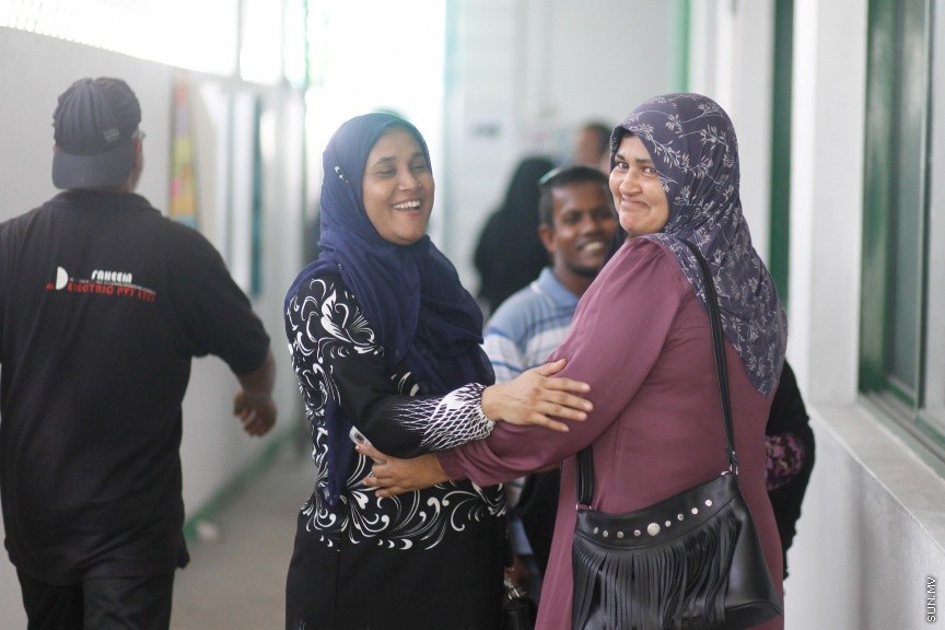މޭ 6، 2017: ކުރިއަށް އޮތް ތިން އަހަރު ދުވަހަށް އިންތިޚާބުކުރާ، ލޯކަލް ކައުންސިލްތަކުގެ އިންތިހާބުގެ ވޯޓްލުމުގެ ތެރެއިން -- ސަން ފޮޓޯ/ މުހައްމަދު އަފްރާހް
