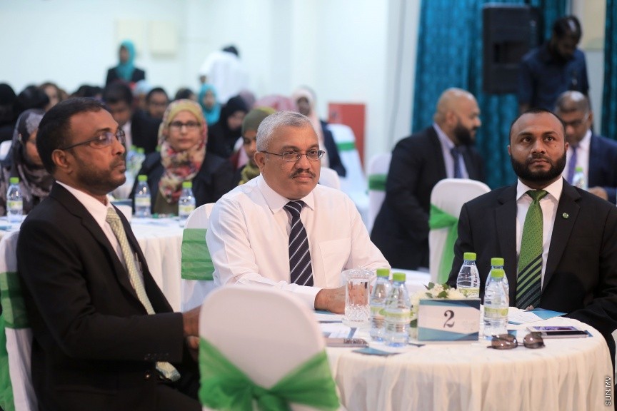 މޭ 10، 2017: އޭސީސީގެ ގައުމީ މަހާސިންތާ އިފްތިތާހު ކުރުމަށް އިސްލާމިކް ޔުނިވާސިޓީގައި ބޭއްވި ހަފްލާގެ ތެރެއިން -- ސަން ފޮޓޯ/ ފަޔާޒު މޫސާ
