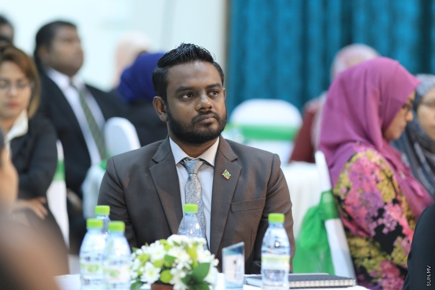 މޭ 10، 2017: އޭސީސީގެ ގައުމީ މަހާސިންތާ އިފްތިތާހު ކުރުމަށް އިސްލާމިކް ޔުނިވާސިޓީގައި ބޭއްވި ހަފްލާގެ ތެރެއިން -- ސަން ފޮޓޯ/ ފަޔާޒު މޫސާ