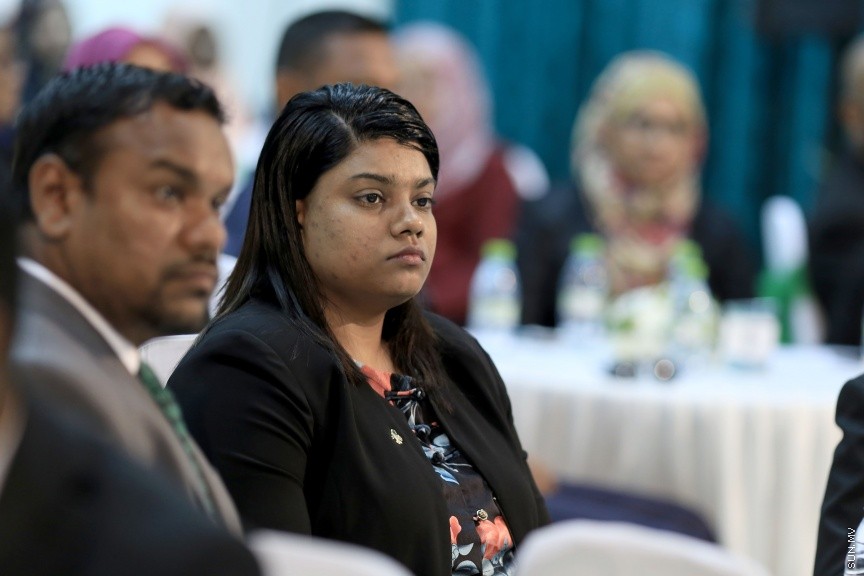 މޭ 10، 2017: އޭސީސީގެ ގައުމީ މަހާސިންތާ އިފްތިތާހު ކުރުމަށް އިސްލާމިކް ޔުނިވާސިޓީގައި ބޭއްވި ހަފްލާގެ ތެރެއިން -- ސަން ފޮޓޯ/ ފަޔާޒު މޫސާ