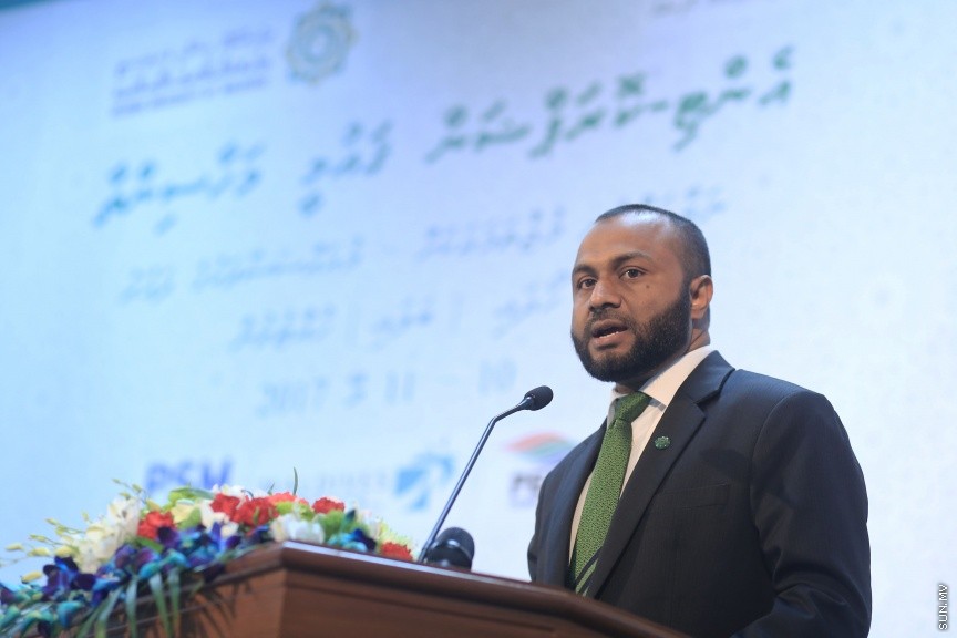 މޭ 10، 2017: އޭސީސީގެ ގައުމީ މަހާސިންތާ އިފްތިތާހު ކުރުމަށް އިސްލާމިކް ޔުނިވާސިޓީގައި ބޭއްވި ހަފްލާގެ ތެރެއިން -- ސަން ފޮޓޯ/ ފަޔާޒު މޫސާ