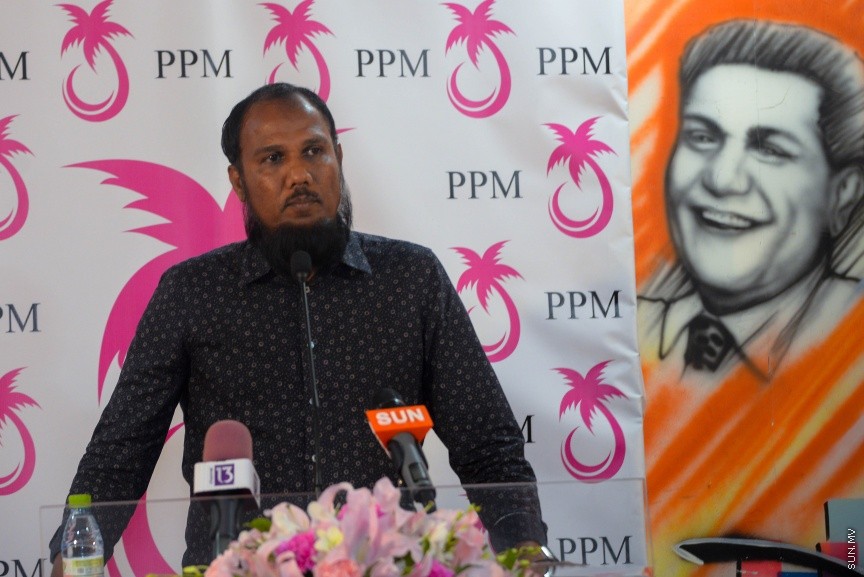 10 މެއި 2017: ސަރުކާރު ހިންގާ ކޯލިޝަނުގެ  ސިލްސިލާ ޖަގަހަ ޖަލްސާތައް ފެށުމުގެ ގޮތުން، އެމްޑީއޭގެ ޖަގަހަގައި މިރޭ ބޭއްވި ޖަލްސާގެ ތެރެއިން---ސަން ފޮޓޯ/ މުހައްމަދު އަފްރާހް