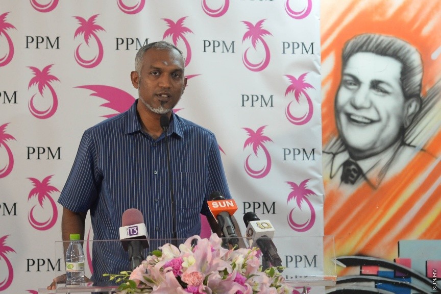 10 މެއި 2017: ސަރުކާރު ހިންގާ ކޯލިޝަނުގެ  ސިލްސިލާ ޖަގަހަ ޖަލްސާތައް ފެށުމުގެ ގޮތުން، އެމްޑީއޭގެ ޖަގަހަގައި މިރޭ ބޭއްވި ޖަލްސާގެ ތެރެއިން---ސަން ފޮޓޯ/ މުހައްމަދު އަފްރާހް