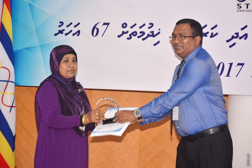 ސްޓެލްކޯ އަށް 20އަހަރު ފުރުމާއި އަދި ކަރަންޓު ދެމުން އަންނަތާ 67އަހަރު ފުރުން ފާހަގަކުރުމުގެ ގޮތުން ބޭއްވި ޖަލްސާގެ ތެރެއިން -- ސަން ފޮޓޯ/ ފަޔާޒު މޫސާ