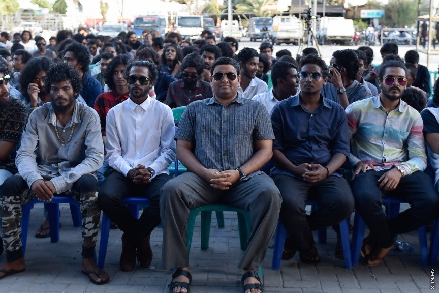  5 ޖުލައި 2017: ރައީސް ޔާމިންނަށް ތާއިދު ކުރުމުގެ ގޮތުން ޒުވާނުން މިއަދު ކާނިވާ ސަރަހައްދުގައި ބޭއްވި އެއްވުމުގެ ތެރެއިން: ފިޝަރީސް މިނިސަޓަރު ޝައިނީ ވަނީ މި އެއްވުމުގައި ބައިވެރި ވެފަ----ސަން ފޮޓޯ/ މުހައްމަދު އަފްރާހް