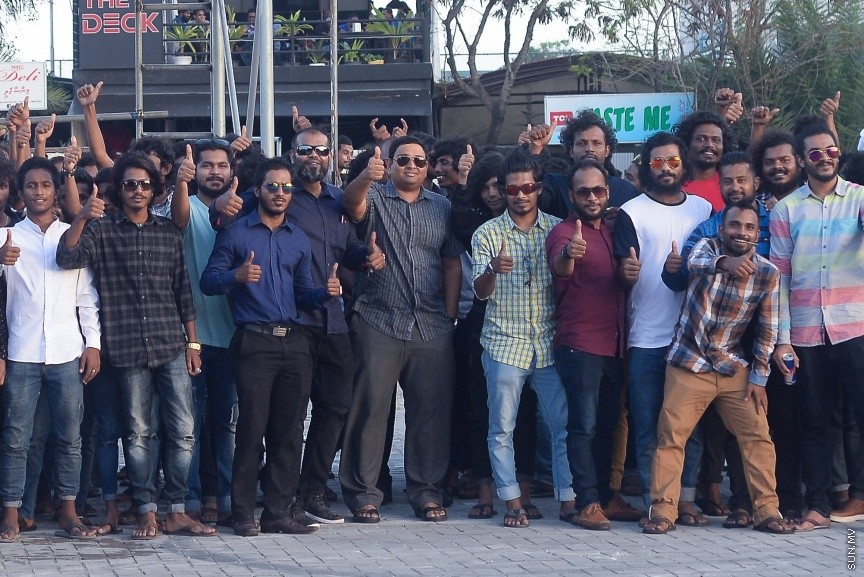  5 ޖުލައި 2017: ރައީސް ޔާމިންނަށް ތާއިދު ކުރުމުގެ ގޮތުން ޒުވާނުން މިއަދު ކާނިވާ ސަރަހައްދުގައި ބޭއްވި އެއްވުމުގެ ތެރެއިން: ފިޝަރީސް މިނިސަޓަރު ޝައިނީ ވަނީ މި އެއްވުމުގައި ބައިވެރި ވެފަ----ސަން ފޮޓޯ/ މުހައްމަދު އަފްރާހް