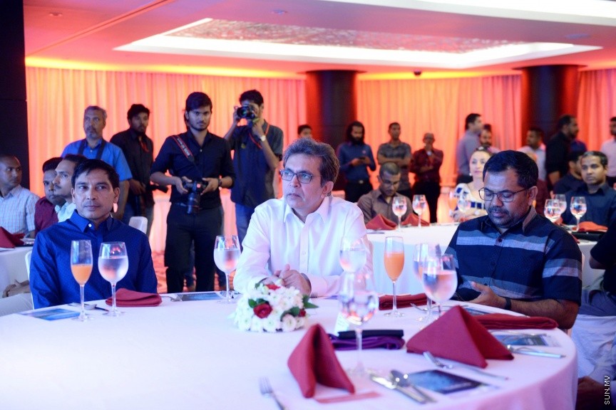 ޖުލައި 11، 2017: ބީއެމްއެލް އާއި އެމެރިކަން އެކްސްޕްރެސް ގުޅިގެން "އެކްސްޕީރިއަންސް މޯލްޑިވްސް"ގެ ނަމުގައި ހާއްސަ ކެމްޕޭނެއް ފުށުމުގެ ގޮތުން ޖެން ހޮޓެލްގައި ބޭއްވި ހަފްލާގެ ތެރެއިން -- ސަން ފޮޓޯ/ ފަޔާޒް މޫސާ