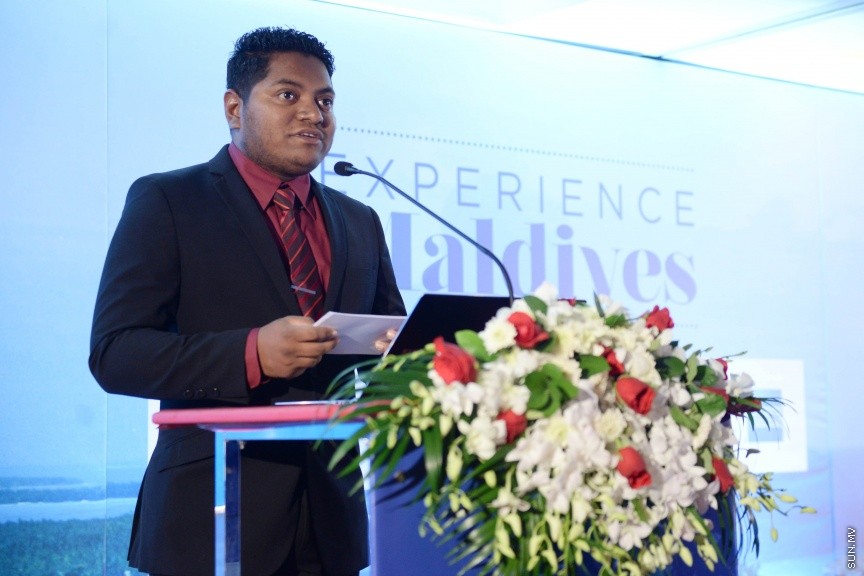 ޖުލައި 11، 2017: ބީއެމްއެލް އާއި އެމެރިކަން އެކްސްޕްރެސް ގުޅިގެން "އެކްސްޕީރިއަންސް މޯލްޑިވްސް"ގެ ނަމުގައި ހާއްސަ ކެމްޕޭނެއް ފުށުމުގެ ގޮތުން ޖެން ހޮޓެލްގައި ބޭއްވި ހަފްލާގެ ތެރެއިން -- ސަން ފޮޓޯ/ ފަޔާޒް މޫސާ
