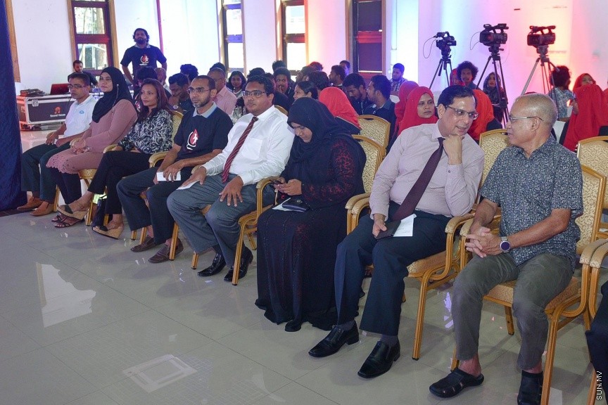 އެލިއާ އިންވެސްޓްމެންޓާއި މޯލްޑިވްސް ބްލަޑް ސަރވިސަސްއާ  ގުޅިގެން ކުރިއަށް ގެންދާ ލޭ ހަދިޔާ ކުރުމުގެ ކޭމްޕް ފެށުމުގެ ރަސްމިއްޔާތުގެ ތެރެއިން---ސަން ފޮޓޯ/ މުހައްމަދު އަފްރާހް