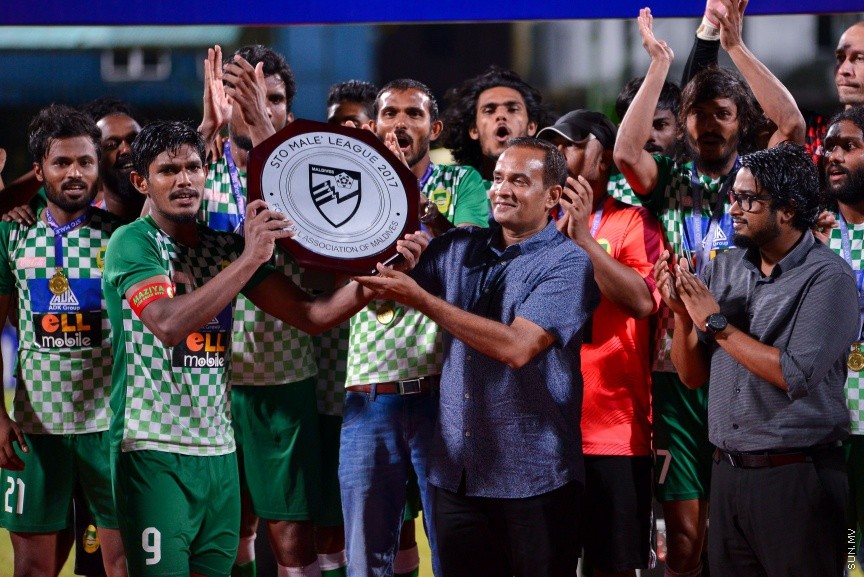 މާލޭ ލީގުގެ ދެވަނަ ބުރު:  ވާދަވެރި ނިއުރޭޑިއަންޓް ސްޕޯޓްސް ކްލަބާ އެއްވަރުކޮށް، ލަނޑުގެ ތަފާތުން މާޒިޔާއިން ލީގު ކާމިޔާބުކޮށްފި---ސަން ފޮޓޯ/ މުހައްމަދު އަފްރާޙް 