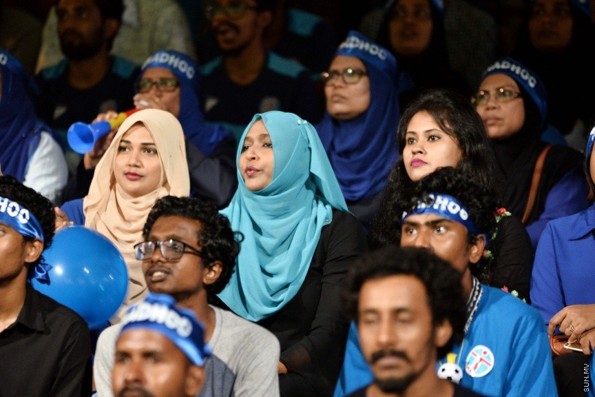 ޖުލައި 21، 2017: މިނިވަން ޗެމްޕިއަންޝިޕް ފައިނަލް މެޗުގެ ތެރެއިން: ގދ. ތިނަދޫ 2-0 ގެނަތީޖާއިން ބަލިކޮށް  ޗެމްޕިއަންކަން ހޯދީ  ދ. ކުޑަހުވަދޫ -- ސަން ފޮޓޯ/ ފަޔާޒު މޫސާ