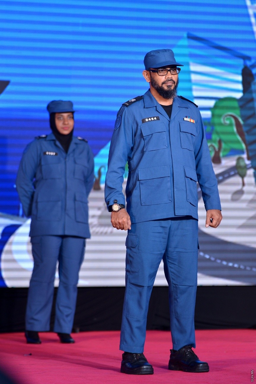 އޯގަސްޓް 20، 2017: ކަސްޓަމްސްގެ 127 ވަނަ އަހަރީ ދުވަހުގެ މުނާސަބަތުގައި ދަރުބާރުގޭގައި ބޭއްވި ޖަލްސާގެ ތެރެއިން -- ސަން ފޮޓޯ/ ފަޔާޒު މޫސާ