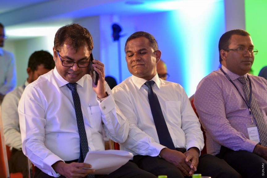 މުޅި ރާއްޖޭގެ ފެނާއި ނަރުދަމާގެ ގައުމީ ސިޔާސަތު ރަސްމީކޮށް އިފްތިތާހުކުރުން: ޗަންޕާ ސެންޓްރަލް ހޮޓަލްގައި މިއަދު ބޭއްވި ރަސްމިއްޔާތުގައި އެ ސިޔާސަތު އިފްތިތާހު ކޮށްދެއްވީ އެންވަޔަރަމަންޓް އެންޑް އެނާޖީ މިނިސްޓަރު ތާރިގް އިބްރާހީމް----ސަން ފޮޓޯ/ މުހައްްމަދު އަފްރާހް 