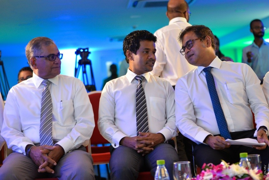 މުޅި ރާއްޖޭގެ ފެނާއި ނަރުދަމާގެ ގައުމީ ސިޔާސަތު ރަސްމީކޮށް އިފްތިތާހުކުރުން: ޗަންޕާ ސެންޓްރަލް ހޮޓަލްގައި މިއަދު ބޭއްވި ރަސްމިއްޔާތުގައި އެ ސިޔާސަތު އިފްތިތާހު ކޮށްދެއްވީ އެންވަޔަރަމަންޓް އެންޑް އެނާޖީ މިނިސްޓަރު ތާރިގް އިބްރާހީމް----ސަން ފޮޓޯ/ މުހައްްމަދު އަފްރާހް 