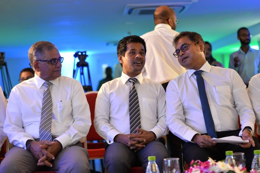 މުޅި ރާއްޖޭގެ ފެނާއި ނަރުދަމާގެ ގައުމީ ސިޔާސަތު ރަސްމީކޮށް އިފްތިތާހުކުރުން: ޗަންޕާ ސެންޓްރަލް ހޮޓަލްގައި މިއަދު ބޭއްވި ރަސްމިއްޔާތުގައި އެ ސިޔާސަތު އިފްތިތާހު ކޮށްދެއްވީ އެންވަޔަރަމަންޓް އެންޑް އެނާޖީ މިނިސްޓަރު ތާރިގް އިބްރާހީމް----ސަން ފޮޓޯ/ މުހައްްމަދު އަފްރާހް 