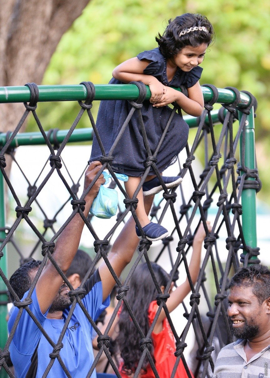 ސެޕްޓެމްބާރ 1، 2017: ކުޑަކުދިންގެ ބަގީޗާ، ތަފާތު ފުރިހަމަކަމަކާއެކު ހުޅުވަން -- ސަން ފޮޓޯ/ ފަޔާޒު މޫސާ