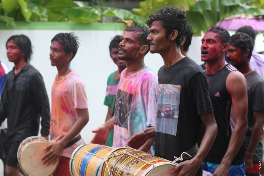 މި އަހަރުގެ އަޟްހާ އީދު ދުވަސް ފާހަގަކުރުމުގެ ގޮތުން ށ. ފުނަދޫގައި ކުރިއަށްގެންދިޔަ ކުޅިވަރުތަކުގެ ތެރެއިން---ސަން ފޮޓޯ/ އިހްތިޝާމް މުހައްމަދު