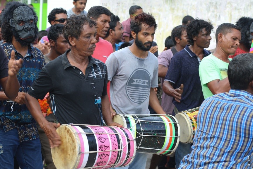 މި އަހަރުގެ އަޟްހާ އީދު ދުވަސް ފާހަގަކުރުމުގެ ގޮތުން ށ. ފުނަދޫގައި ކުރިއަށްގެންދިޔަ ކުޅިވަރުތަކުގެ ތެރެއިން---ސަން ފޮޓޯ/ އިހްތިޝާމް މުހައްމަދު
