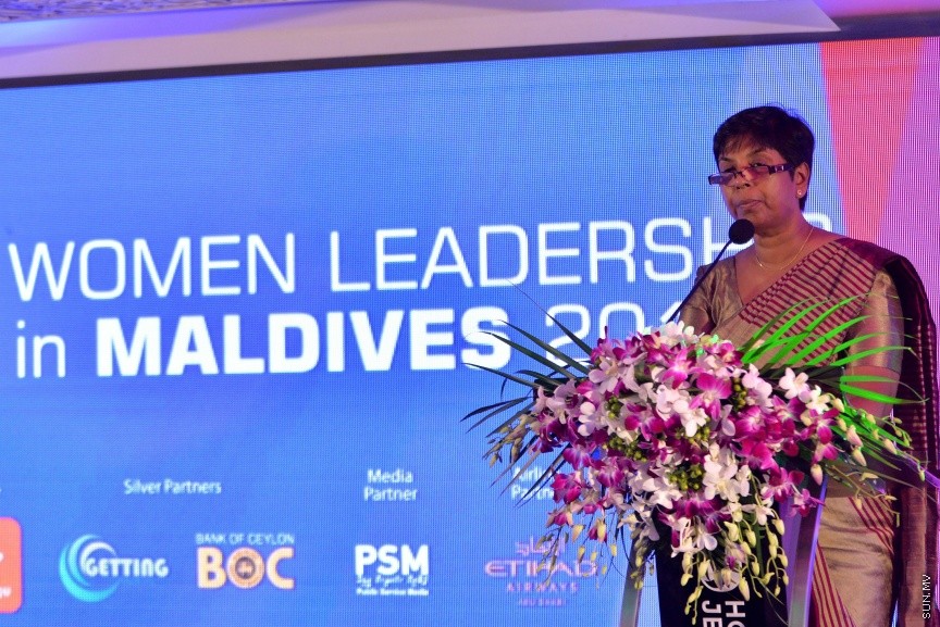 14 ސެޕްޓެމްބަރ 2017: ވިމެން އިން މެނޭޖްމަންޓްގެ ރާއްޖޭގެ ގޮފި އިފްތިތާހު ކުރުމަށް މިރޭ ހޮޓަލް ޖެންގައި ބޭއްވި ރަސްމިއްޔާތުގެ ތެރެއިން---ސަން ފޮޓޯ/ މުހައްމަދު އަފްރާހް 