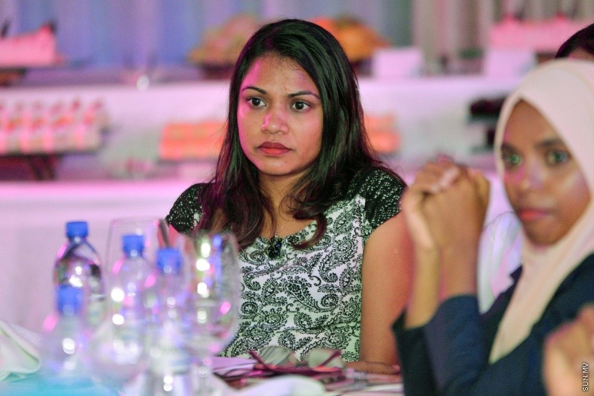 14 ސެޕްޓެމްބަރ 2017: ވިމެން އިން މެނޭޖްމަންޓްގެ ރާއްޖޭގެ ގޮފި އިފްތިތާހު ކުރުމަށް މިރޭ ހޮޓަލް ޖެންގައި ބޭއްވި ރަސްމިއްޔާތުގެ ތެރެއިން---ސަން ފޮޓޯ/ މުހައްމަދު އަފްރާހް 
