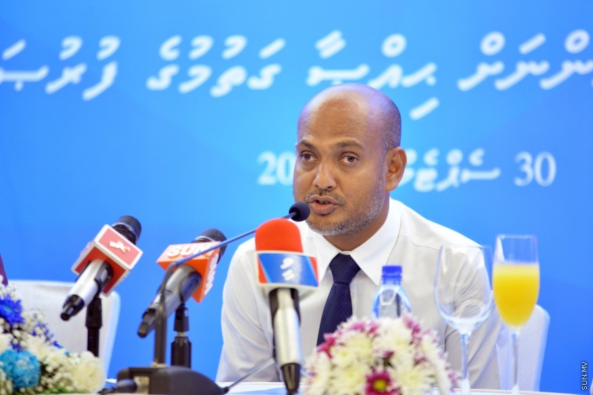 ސެޕްޓެމްބަރ 30، 2017:  އެމްޓީސީސީގެ ހިއްސާދާރުންނަށް ހިއްސާ ގަންނަން ހުޅުވާލުމަށް ޖެން ހޮޓެލްގައި ބޭއްވި ރަސްމިއްޔާތުގެ ތެރެއިން -- ސަން ފޮޓޯ/ ފަޔާޒު މޫސާ