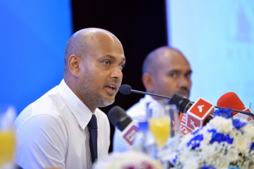 ސެޕްޓެމްބަރ 30، 2017:  އެމްޓީސީސީގެ ހިއްސާދާރުންނަށް ހިއްސާ ގަންނަން ހުޅުވާލުމަށް ޖެން ހޮޓެލްގައި ބޭއްވި ރަސްމިއްޔާތުގެ ތެރެއިން -- ސަން ފޮޓޯ/ ފަޔާޒު މޫސާ