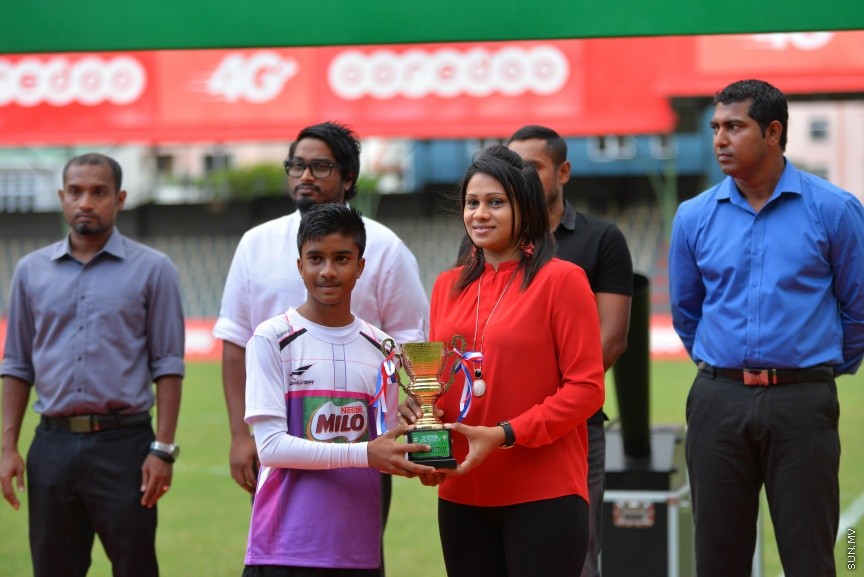 މައިލޯ އިންޓަސުކޫލް ފުޓްބޯޅަ މުބާރާތުގެ ފައިންލް މެޗުގެ ތެރެއިން: އިސްކަންދަރު ސުކޫލާއި އަހްމަދިއްޔާ އިންޓަނޭޝަނަލް ސުކޫލް ބައްދަލުކުރި މެޗު 5-0 އިން ކާމިޔާބް ކުރީ އަހްމަދިއްޔާ---ސަން ފޮޓޯ/ މުހައްމަދު އަފްރާހް 