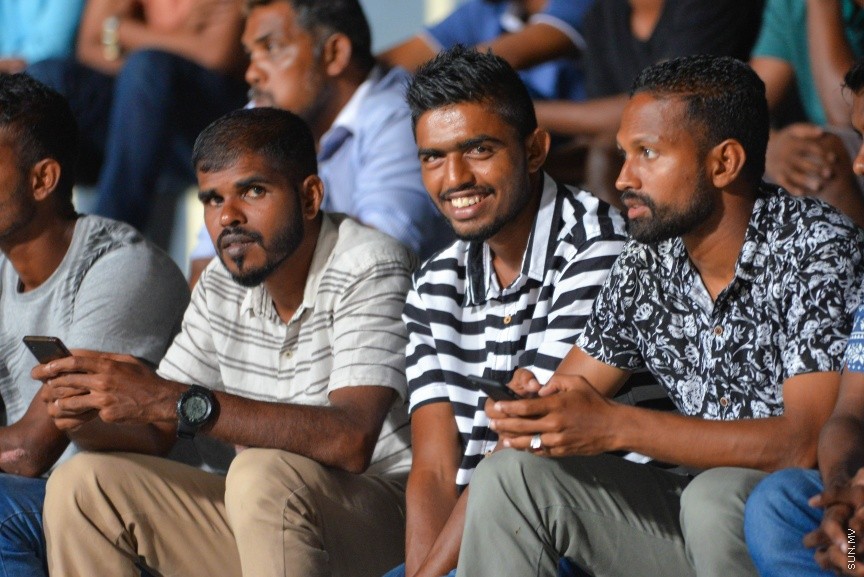އޭއެފްސީ އޭޝިއަން ކަޕް ކޮލިފައިންގައި ރާއްޖެއާއި އޮމާން ބައްދަލުކުރި މެޗުގެ ތެރޭން: އެ މެޗުން ރާއްޖެ ބަލިވީ 3-1 ލަނޑުގެ ނަތީޖާއަކުން --- ސަން ފޮޓޯ/ މުހައްމަދު އަފްރާހް