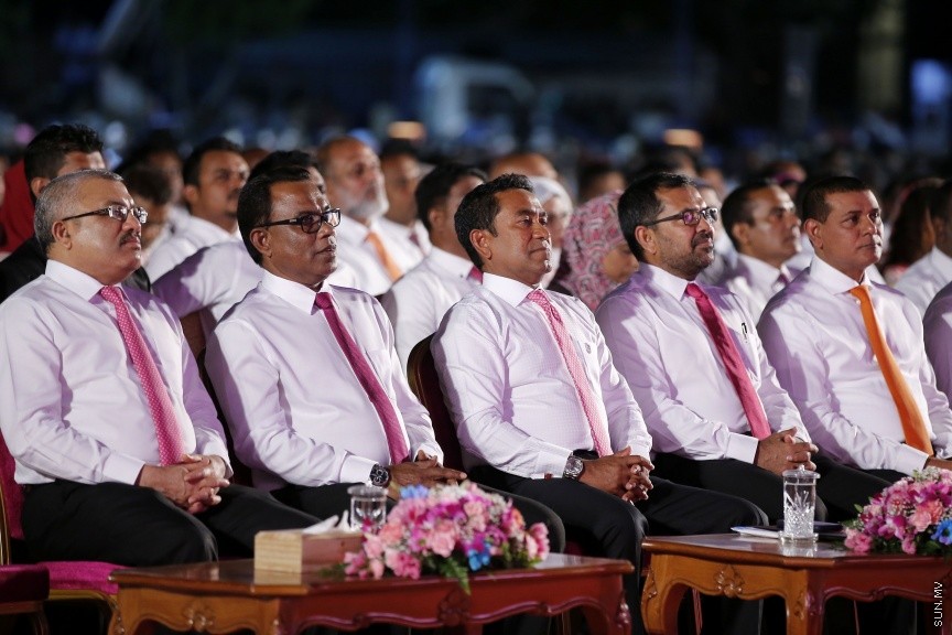 އޮކްޓޯބަރ 19، 2017: ޕީޕީއެމުން "ތައްޔާރު"ގެ ނަމުގައި ކާނިވާ ސަރަހައްދުގައި ބޭއްވި ޖަލްސާގެ ތެރެއިން -- ސަން ފޮޓޯ/ ފަޔާޒު މޫސާ