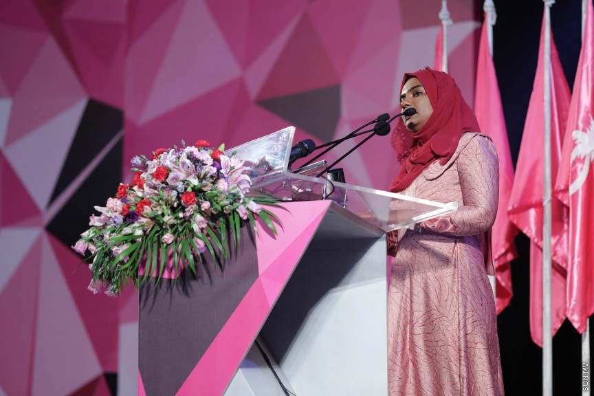 އޮކްޓޯބަރ 19، 2017: ޕީޕީއެމުން "ތައްޔާރު"ގެ ނަމުގައި ކާނިވާ ސަރަހައްދުގައި ބޭއްވި ޖަލްސާގެ ތެރެއިން -- ސަން ފޮޓޯ/ ފަޔާޒު މޫސާ