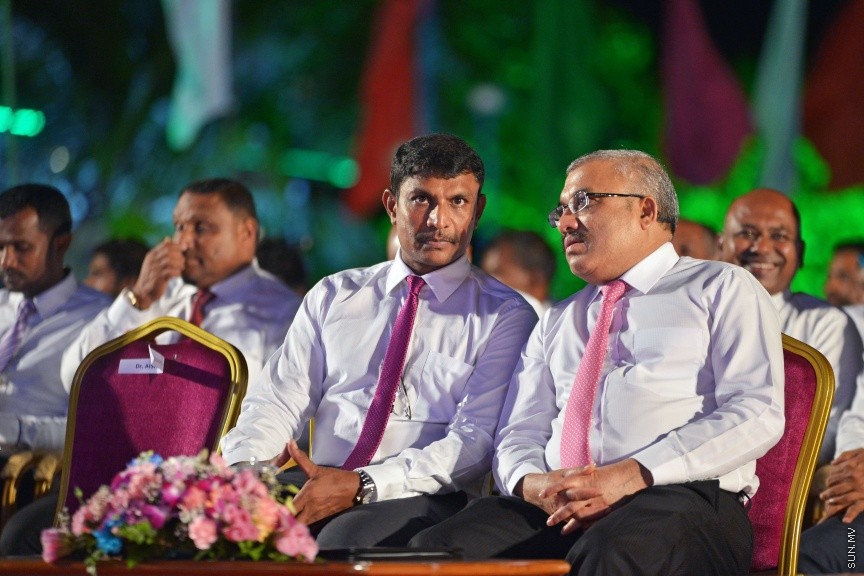 އޮކްޓޯބަރ 19، 2017: ޕީޕީއެމުން "ތައްޔާރު"ގެ ނަމުގައި ކާނިވާ ސަރަހައްދުގައި ބޭއްވި ޖަލްސާގެ ތެރެއިން -- ސަން ފޮޓޯ/ ފަޔާޒު މޫސާ