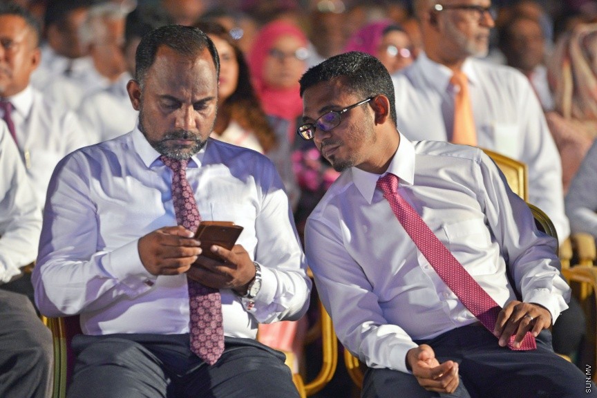 އޮކްޓޯބަރ 19، 2017: ޕީޕީއެމުން "ތައްޔާރު"ގެ ނަމުގައި ކާނިވާ ސަރަހައްދުގައި ބޭއްވި ޖަލްސާގެ ތެރެއިން -- ސަން ފޮޓޯ/ ފަޔާޒު މޫސާ