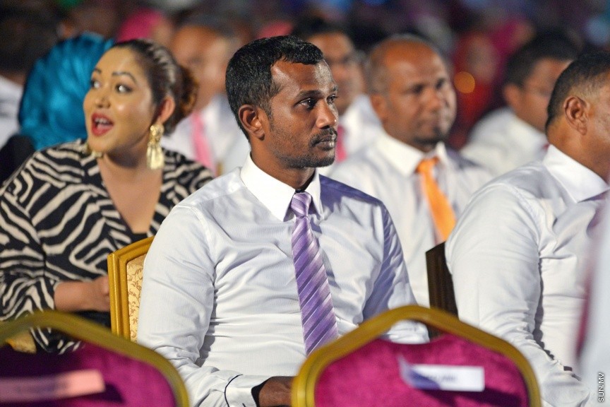އޮކްޓޯބަރ 19، 2017: ޕީޕީއެމުން "ތައްޔާރު"ގެ ނަމުގައި ކާނިވާ ސަރަހައްދުގައި ބޭއްވި ޖަލްސާގެ ތެރެއިން -- ސަން ފޮޓޯ/ ފަޔާޒު މޫސާ