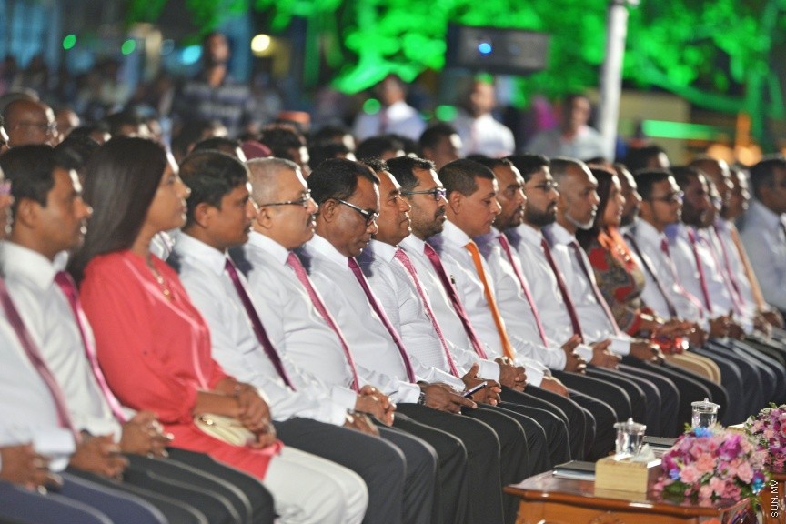 އޮކްޓޯބަރ 19، 2017: ޕީޕީއެމުން "ތައްޔާރު"ގެ ނަމުގައި ކާނިވާ ސަރަހައްދުގައި ބޭއްވި ޖަލްސާގެ ތެރެއިން -- ސަން ފޮޓޯ/ ފަޔާޒު މޫސާ