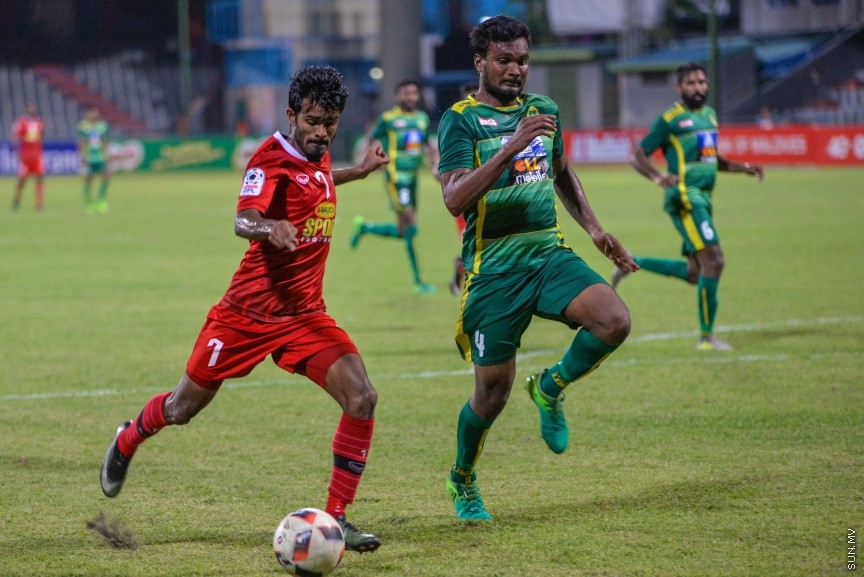 އުރީދޫ ދިވެހި ޕްރިމިއާރ ލީގުގައި ޓީސީ އާއި މާޒިޔާ ބައްދަލު ކުރި މެޗުގެ ތެރެއިން: 2-1  ގެ ނަތީޖާއަކުން މެޗު ކާމިޔާބް ކުރީ ޓީސީ---ސަން ފޮޓޯ/ މުހައްމަދު އަފްރާހް 