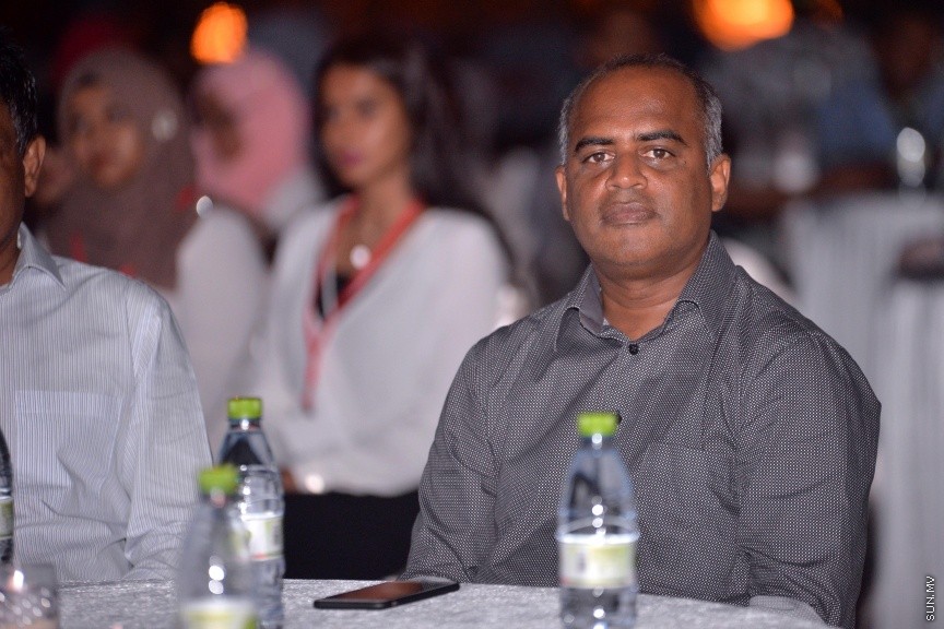 އެމްއޭސީއެލްގެ މުވައްޒަފުންނަށް ހާއްސަކޮށްގެން އެ ކުންފުނީގެ މެނޭޖިން ޑިރެކްޓަރު ދެއްވާ "އެމްޑީ އެވޯޑު" ދިނުމުގެ ހަފްލާގެ ތެރެއިން---ސަން ފޮޓޯ/ ފަޔާޒު މޫސަ 