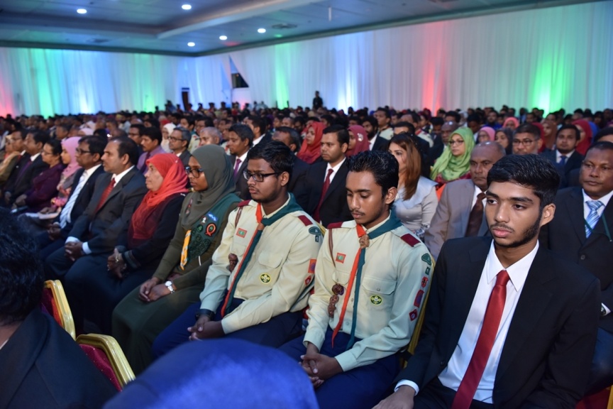 ނޮވެމްބަރ 11، 2017: ޖުމްހޫރީ ދުވަސް ފާހަގަކުރުމަށް ދަރުބާރުގޭގައި ބޭއްވި ޚާއްސަ ޖަލްސާގެ ތެރެއިން -- ފޮޓޯ/ ރައީސް އޮފީސް