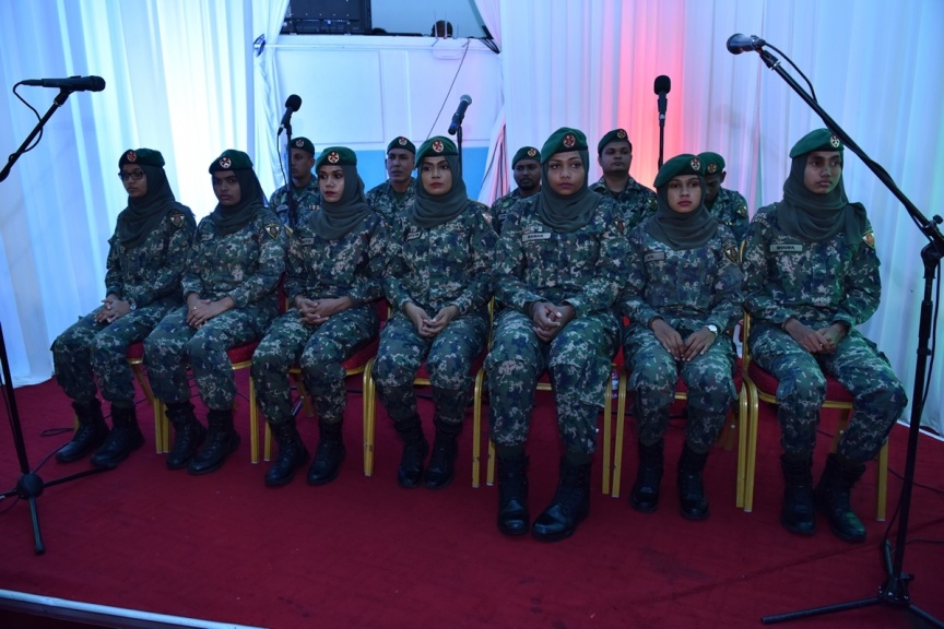 ނޮވެމްބަރ 11، 2017: ޖުމްހޫރީ ދުވަސް ފާހަގަކުރުމަށް ދަރުބާރުގޭގައި ބޭއްވި ޚާއްސަ ޖަލްސާގެ ތެރެއިން -- ފޮޓޯ/ ރައީސް އޮފީސް