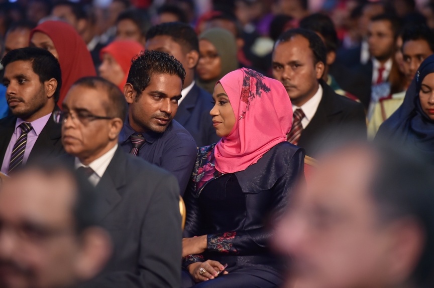 ނޮވެމްބަރ 11، 2017: ޖުމްހޫރީ ދުވަސް ފާހަގަކުރުމަށް ދަރުބާރުގޭގައި ބޭއްވި ޚާއްސަ ޖަލްސާގެ ތެރެއިން -- ފޮޓޯ/ ރައީސް އޮފީސް