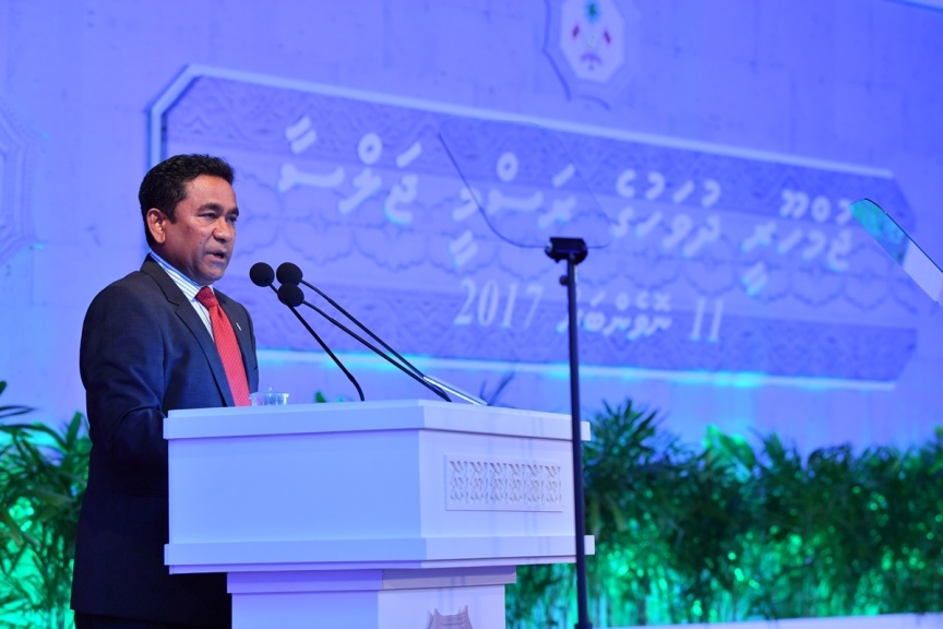 ނޮވެމްބަރ 11، 2017: ޖުމްހޫރީ ދުވަސް ފާހަގަކުރުމަށް ދަރުބާރުގޭގައި ބޭއްވި ޚާއްސަ ޖަލްސާގެ ތެރެއިން -- ފޮޓޯ/ ރައީސް އޮފީސް