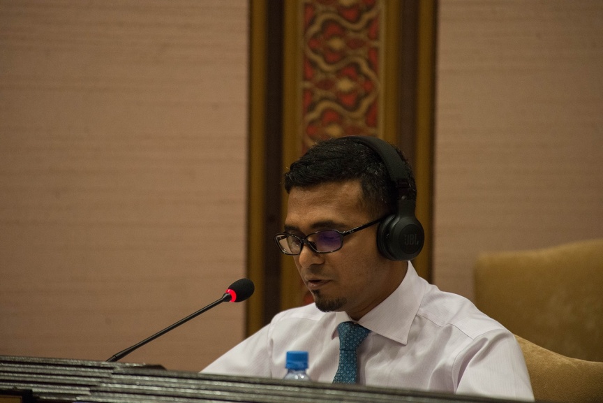 ނޮވެމްބަރ 15، 2018: އަންނަ އަހަރަށް ލަފާކުރާ ދައުލަތުގެ ބަޖެޓް ރައްޔިތުންގެ މަޖިލީހަށް ހުށައެޅުމަށް ބޭއްވި މަޖިލިސް ޖަލްސާގެ ތެރެއިން -- ފޮޓޯ/ މަޖިލިސް