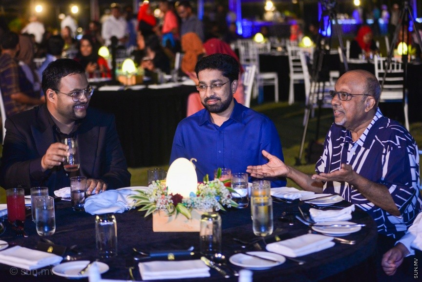 އަދާރަން ސެލެކްޓް ހުދުރަންފުށީގައި ކުރިއަށްދިޔަ، މަޓާޓޯ މޯލްޑިވްސް ޓްރެވަލް އެވާރޑްސް ގާލާ 2017 އިވެންޓްގެ ތެރެއިން---ސަން ފޮޓޯ/ މުހައްމަދު އަފްރާޙް