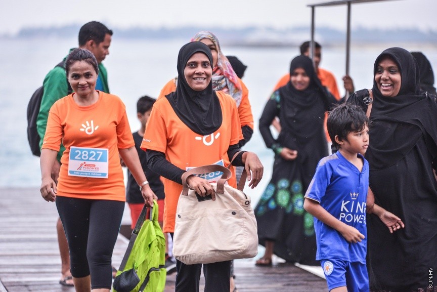 ނޮޮވެމްބަރ 24، 2017: ދިރާގު މޯލްޑިވްސް ރޯޑް ރޭސްގެ ތެރެއިން -- ސަން ފޮޓޯ/ ފަޔާޒު މޫސާ