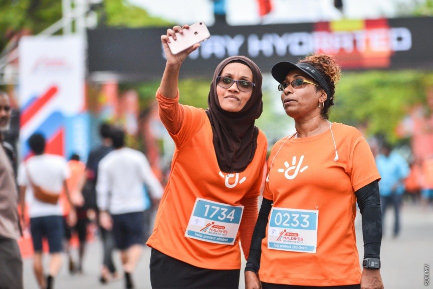 ނޮޮވެމްބަރ 24، 2017: ދިރާގު މޯލްޑިވްސް ރޯޑް ރޭސްގެ ތެރެއިން -- ސަން ފޮޓޯ/ ފަޔާޒު މޫސާ