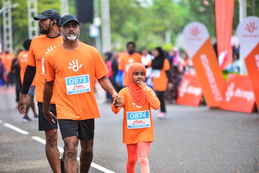 ނޮޮވެމްބަރ 24، 2017: ދިރާގު މޯލްޑިވްސް ރޯޑް ރޭސްގެ ތެރެއިން -- ސަން ފޮޓޯ/ ފަޔާޒު މޫސާ