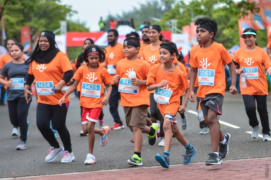 ނޮޮވެމްބަރ 24، 2017: ދިރާގު މޯލްޑިވްސް ރޯޑް ރޭސްގެ ތެރެއިން -- ސަން ފޮޓޯ/ ފަޔާޒު މޫސާ